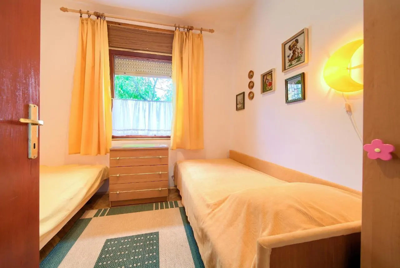 Apartment Ljerka Krk Town 0*,