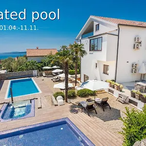 Gasthuis Apartments&rooms Dario Krk, Krk Town